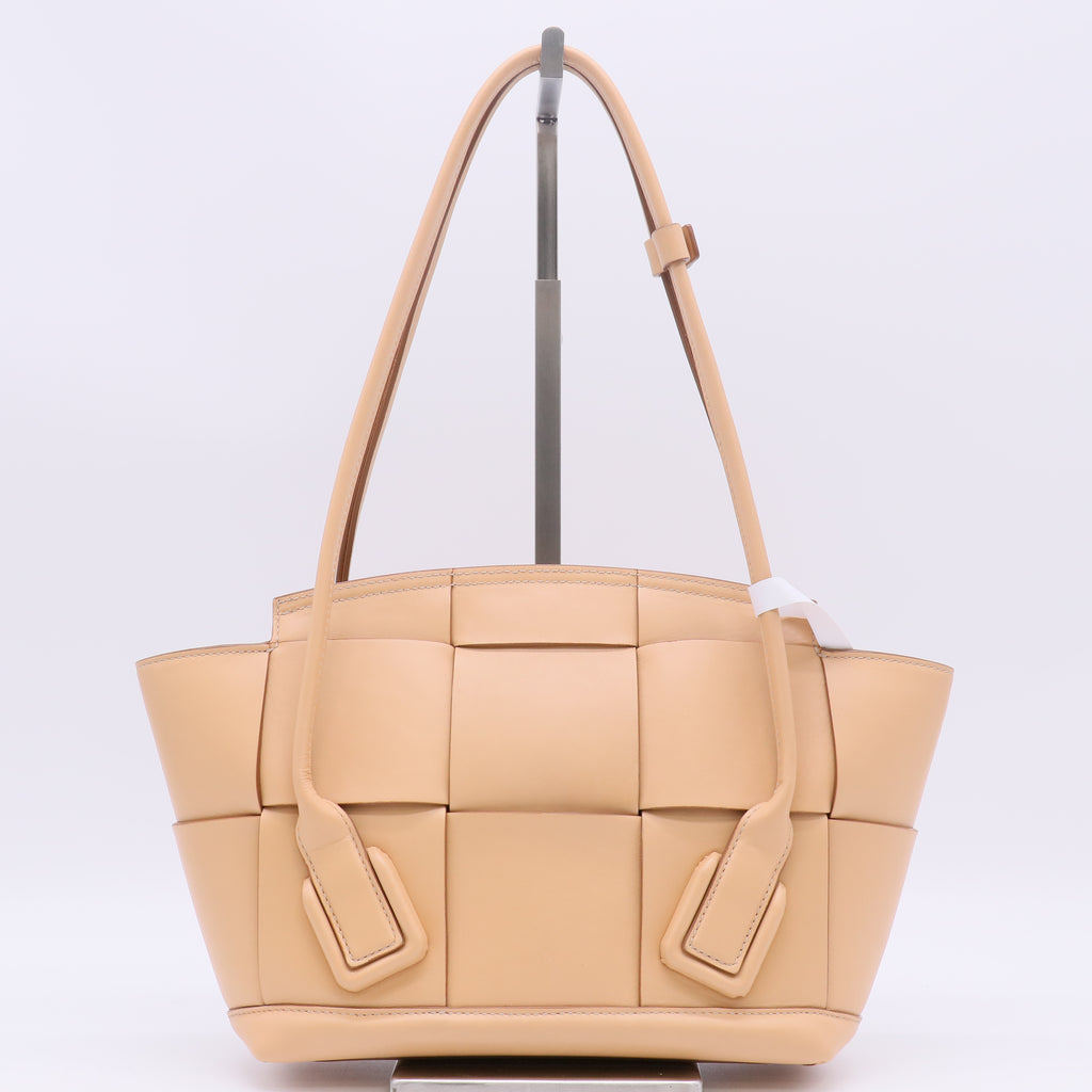 French Calfskin Intrecciato Small B23618