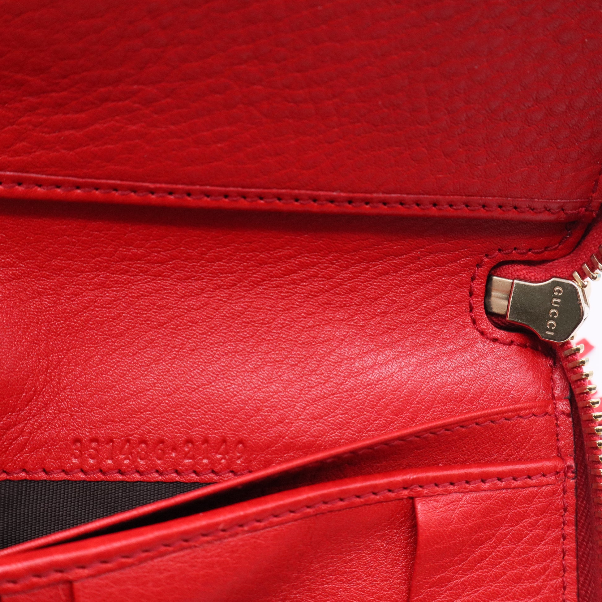 Pebbled Calfskin Soho Compact Disco Zip Around Wallet Tabasco Red