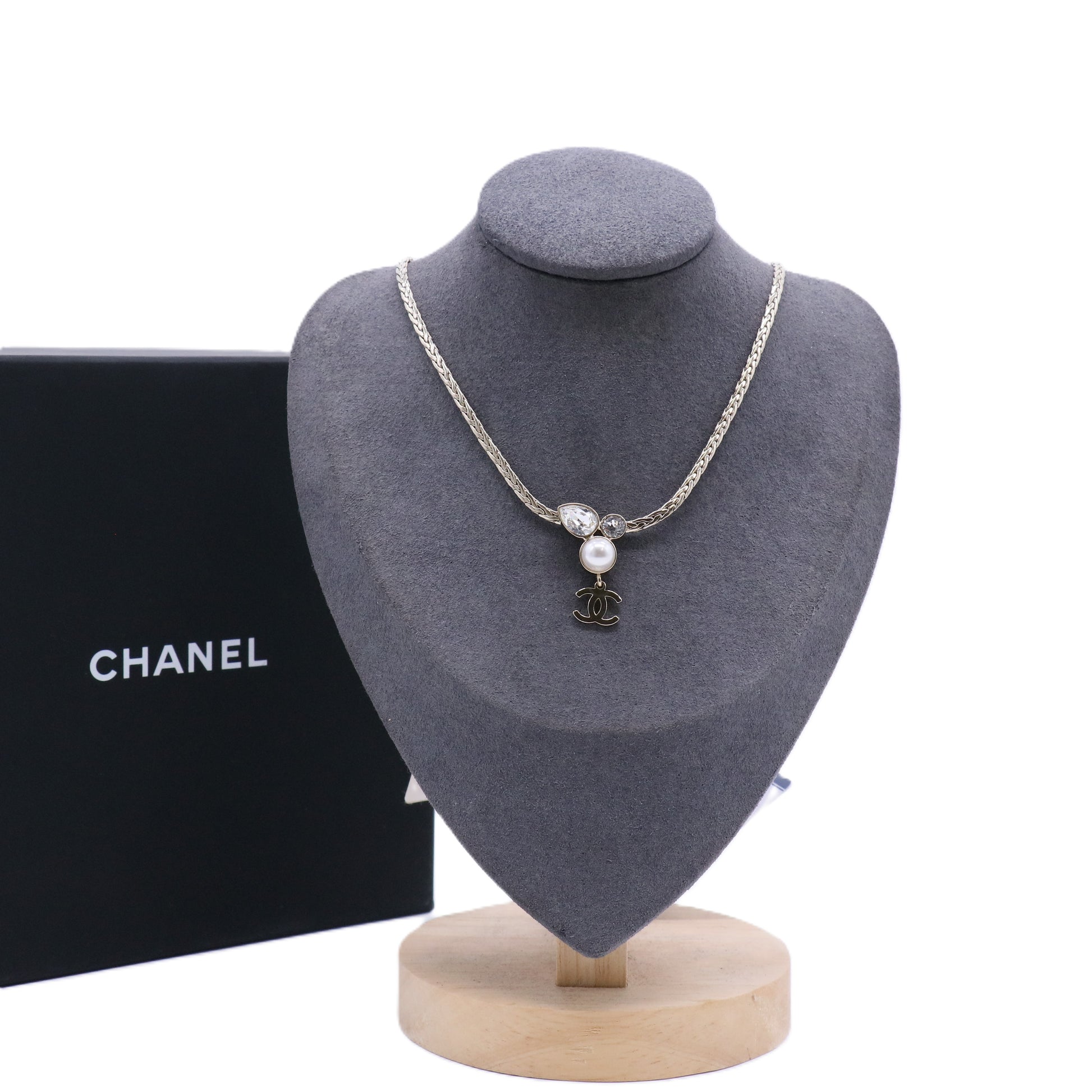 CHANEL Pearl Drop CC Gold Necklace twins