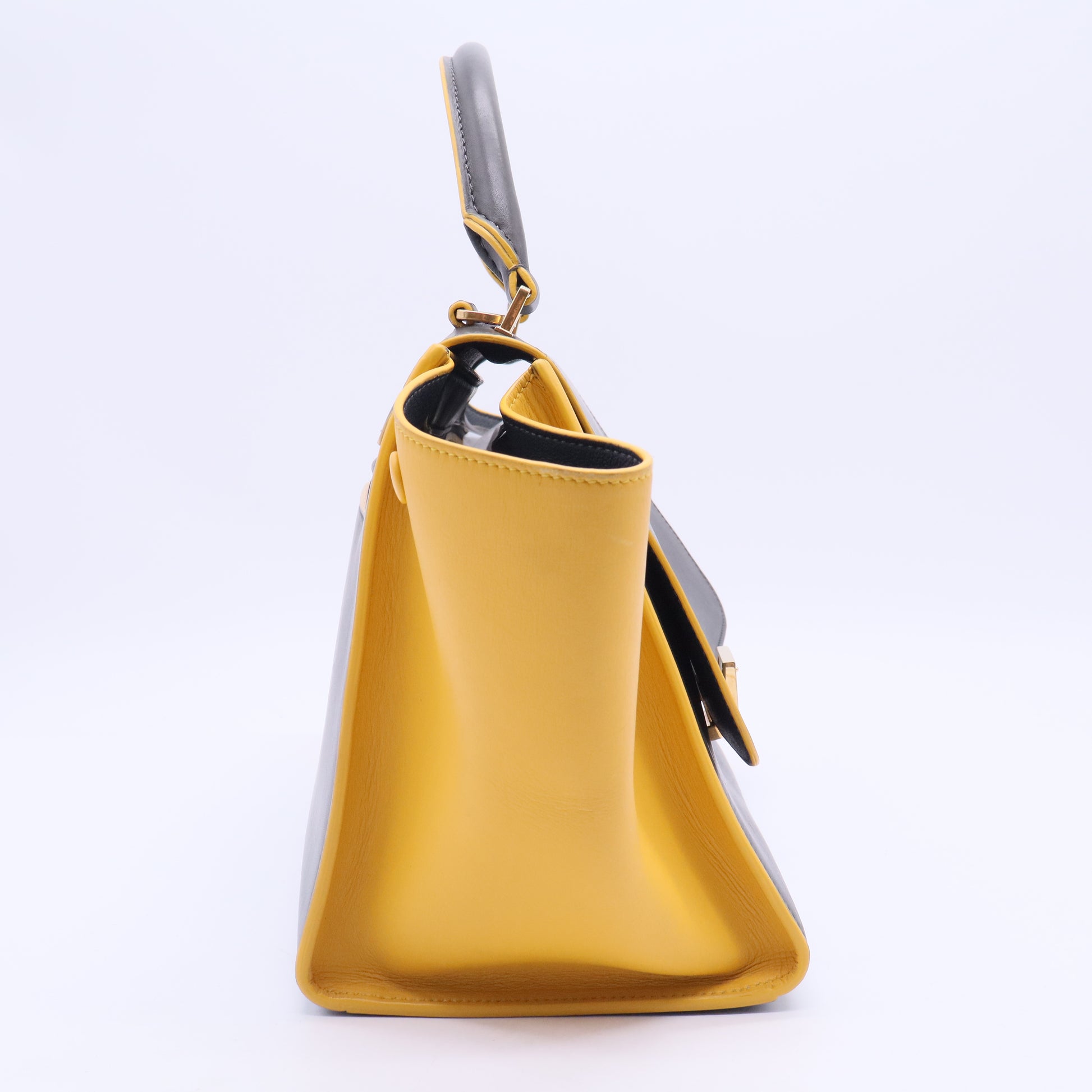 Medium Trapeze Bag B20024