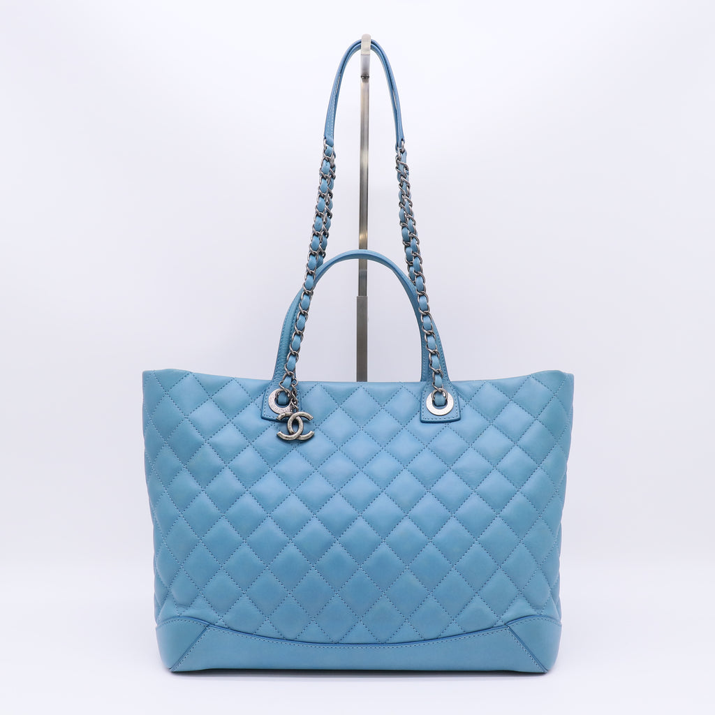 Chanel Easy Shopping Tote Quilted Calfskin TWINS B23030