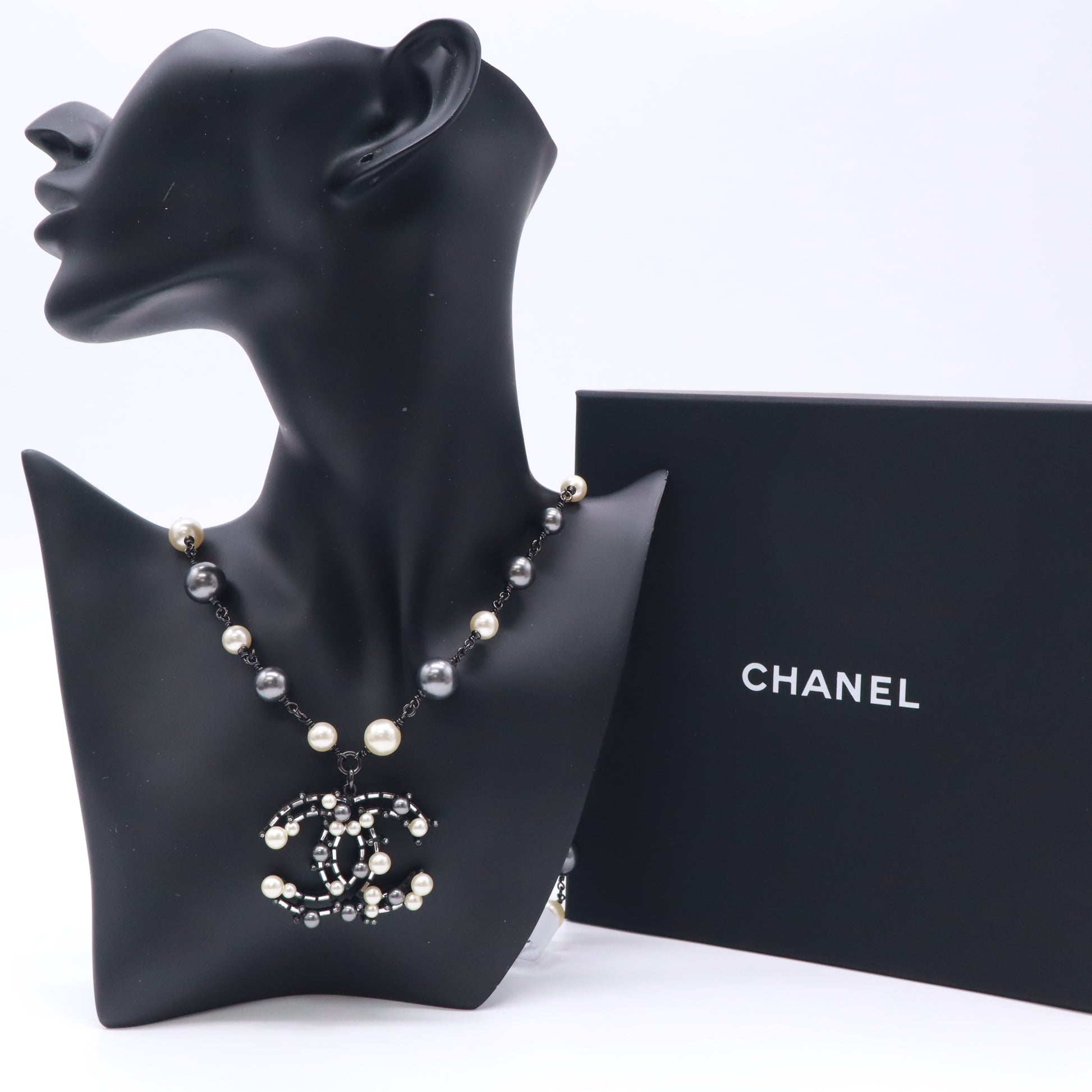 Chanel Coco Mark Ruthenium Necklace Twins W22949