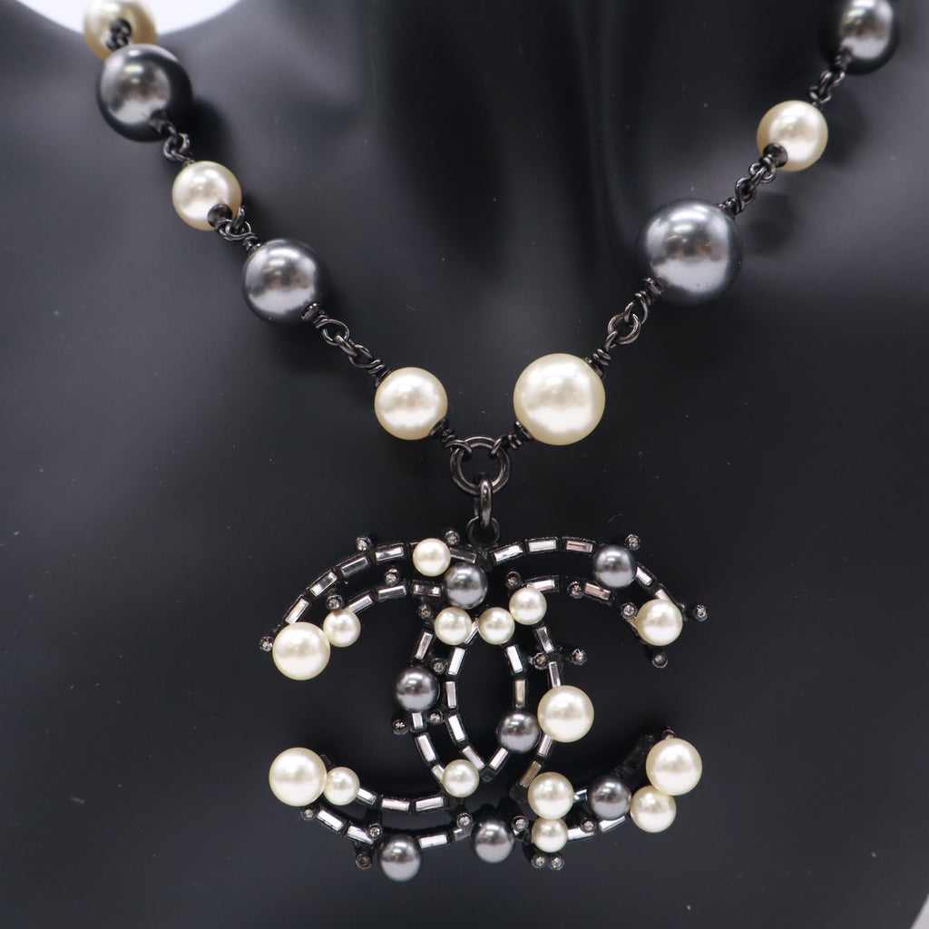 Chanel Coco Mark Ruthenium Necklace Twins W22949