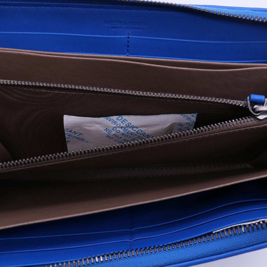 Bottega Veneta Intrecciato Zipper Wallet in Blue Twins