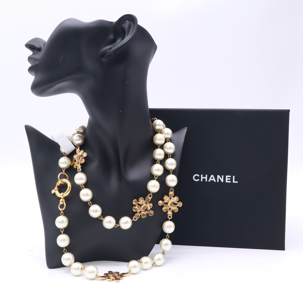 Chanel Vintage Pearls & Clovers Sautoir Necklace Twins W22966