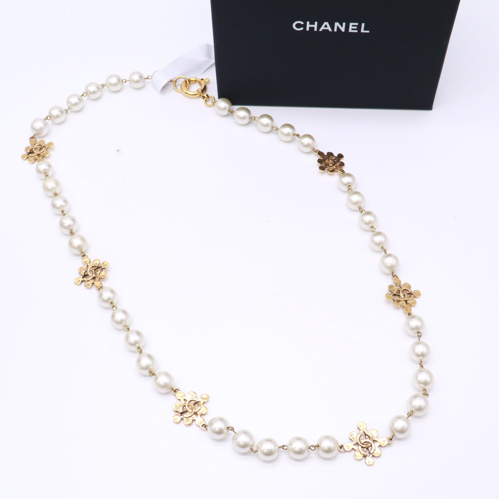 Chanel Vintage Pearls & Clovers Sautoir Necklace Twins W22966