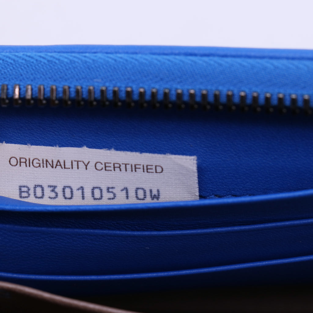 Bottega Veneta Intrecciato Zipper Wallet in Blue Twins