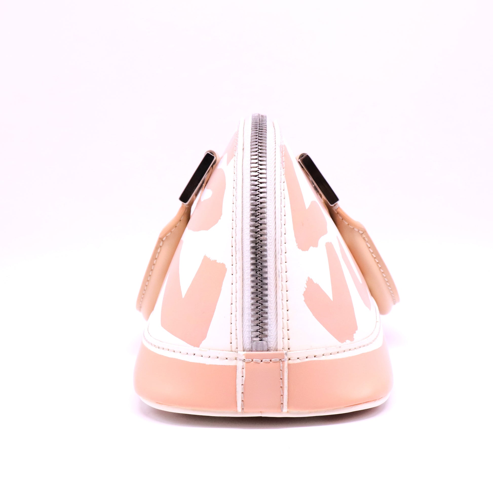 Graffiti Alma Horizontal Hand Bag