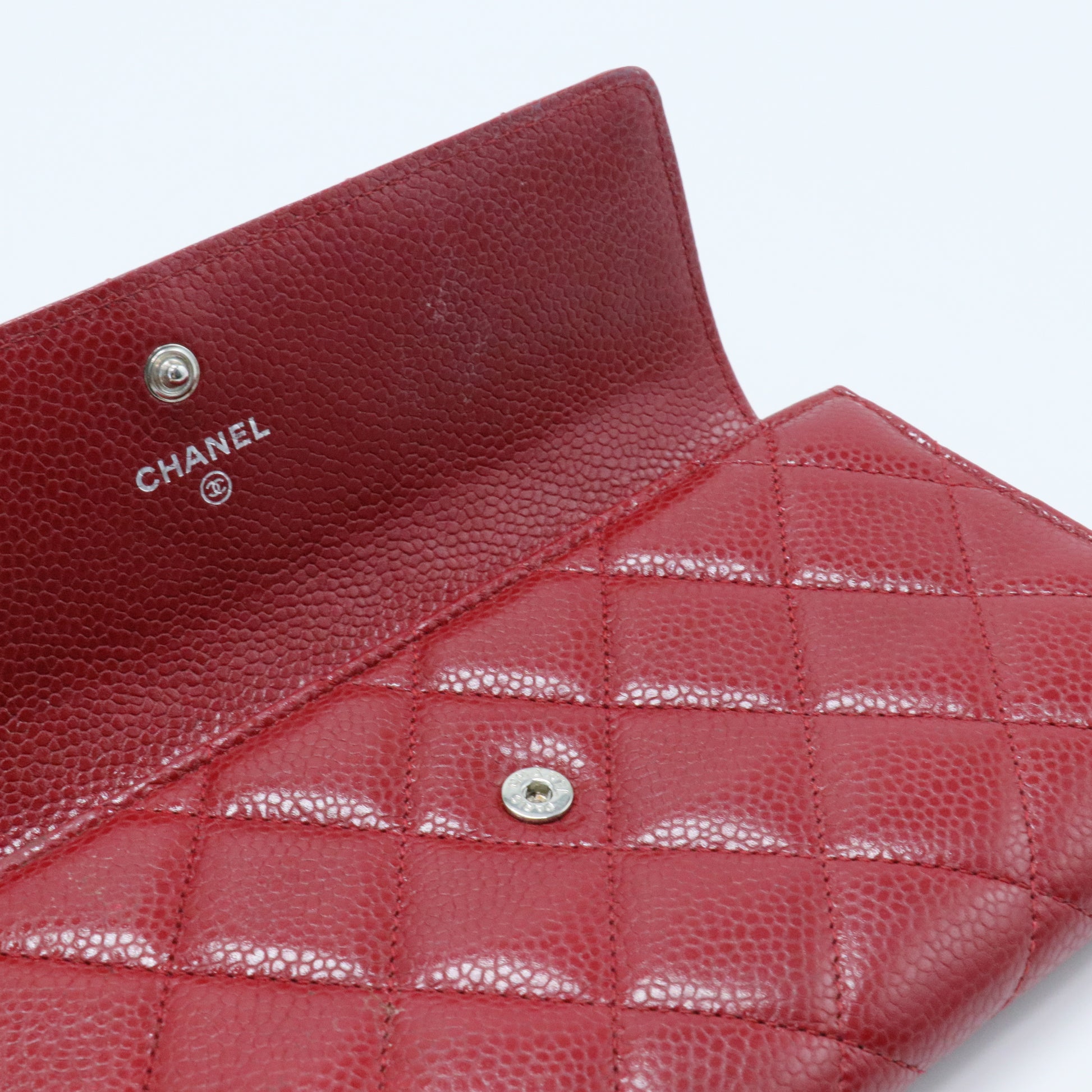 Caviar Quilted Large Gusset Flap Wallet Red
