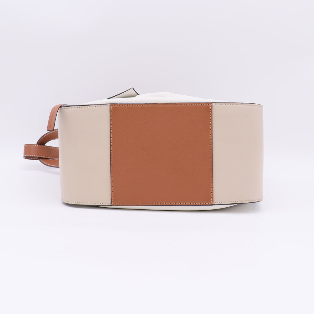 Loewe  Leather Hammock Small twins B22968