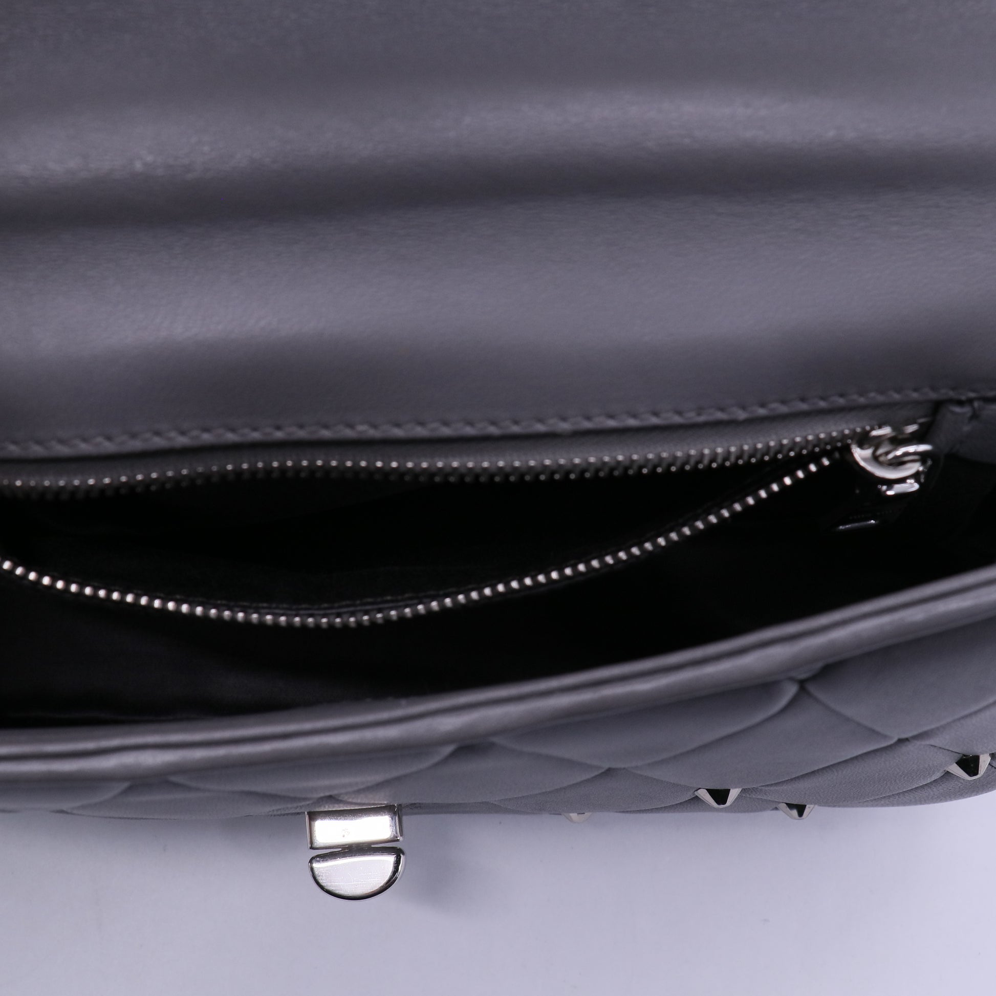 MiuMiu Shoulder Bag Studded Leather Medium  B21797
