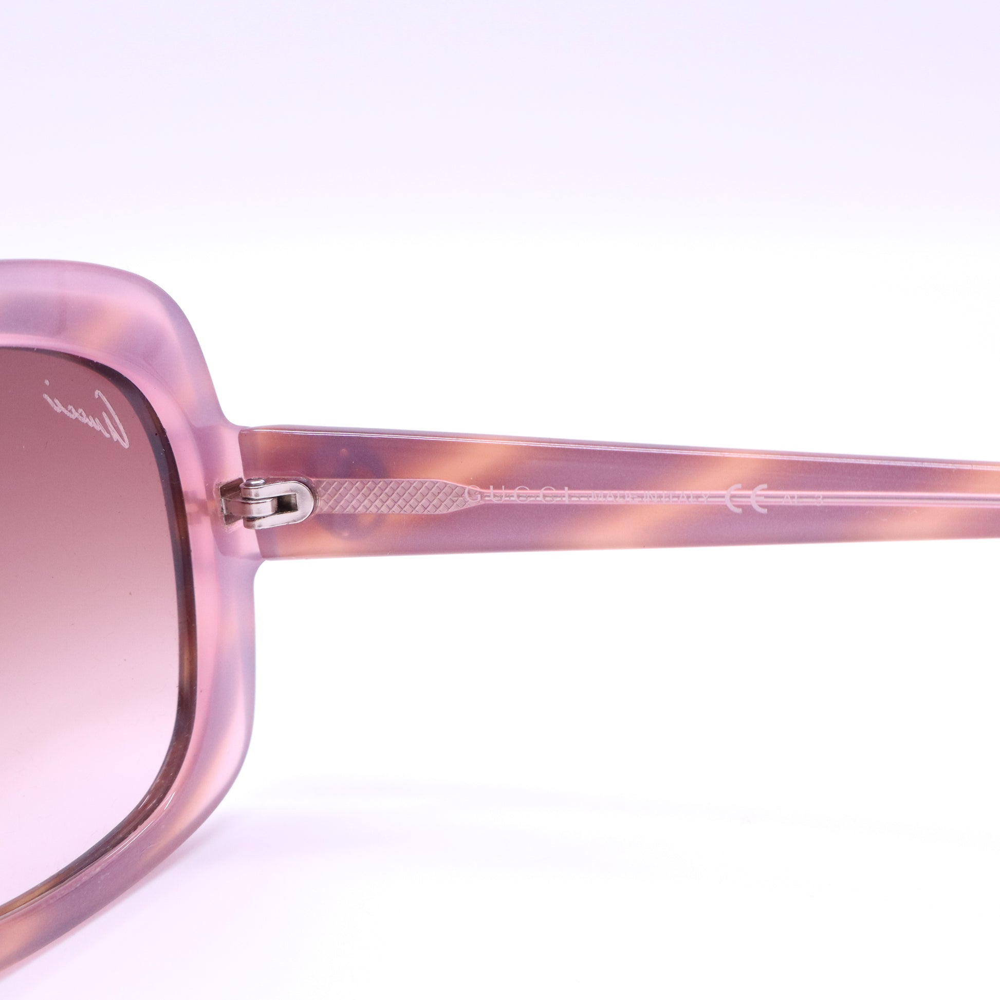 Gucci Tortoiseshell Oversized Square Sunglasses W21271