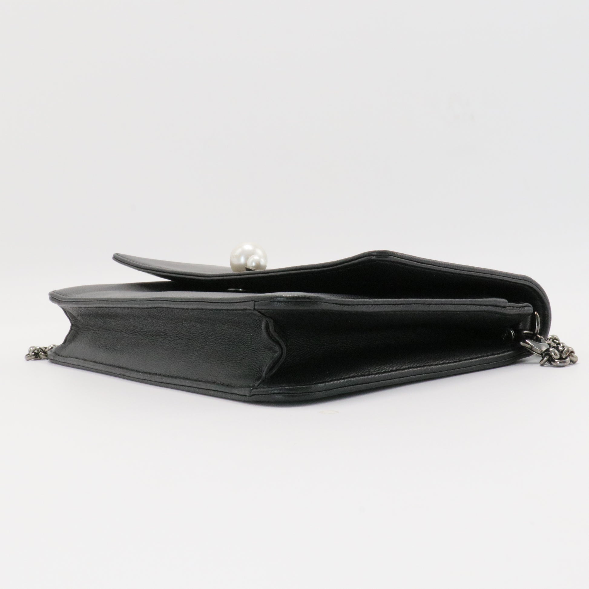 Smooth Lambskin Tribale Chain Wallet Black
