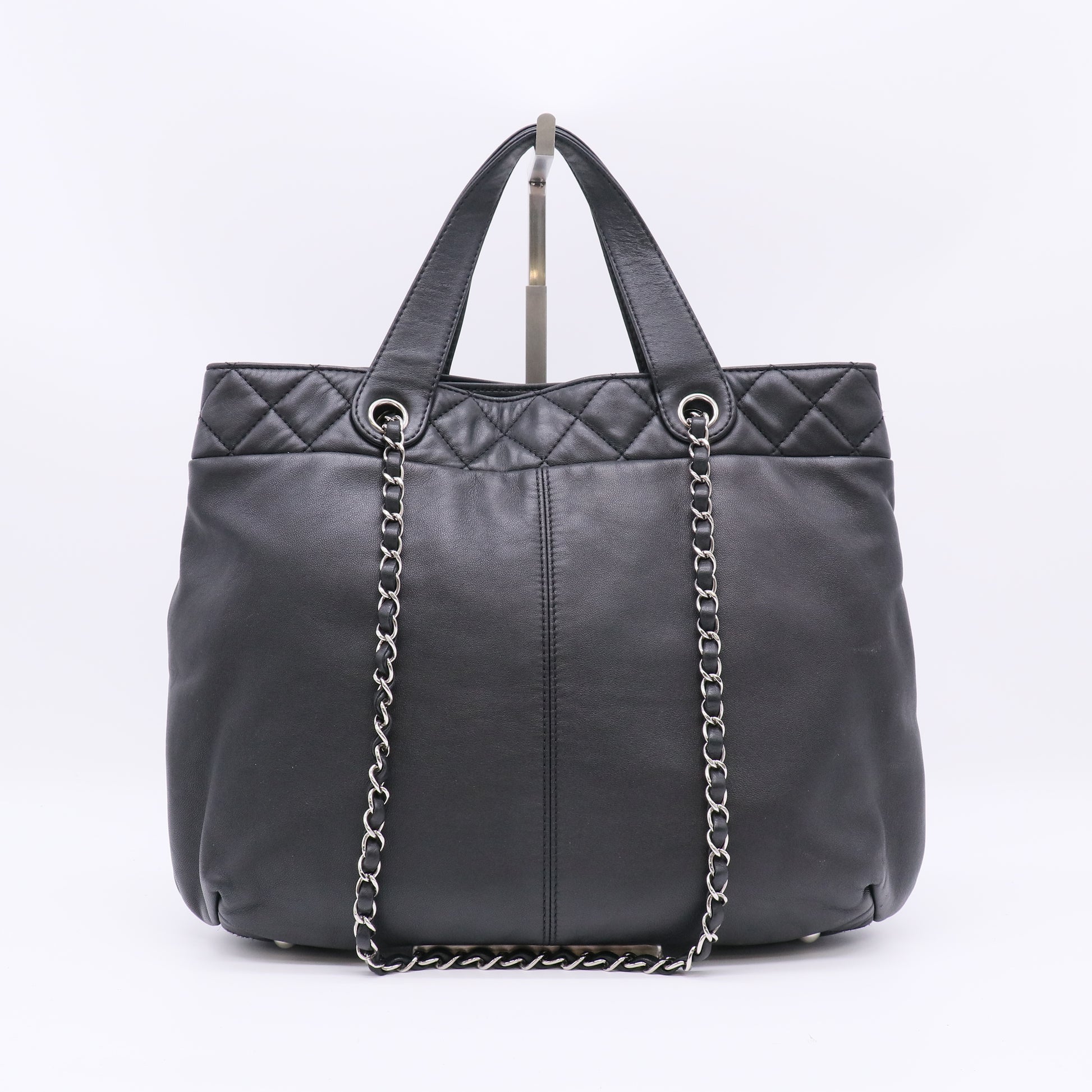 Chanel Calfskin Large Trianon Tote Black twins B23136