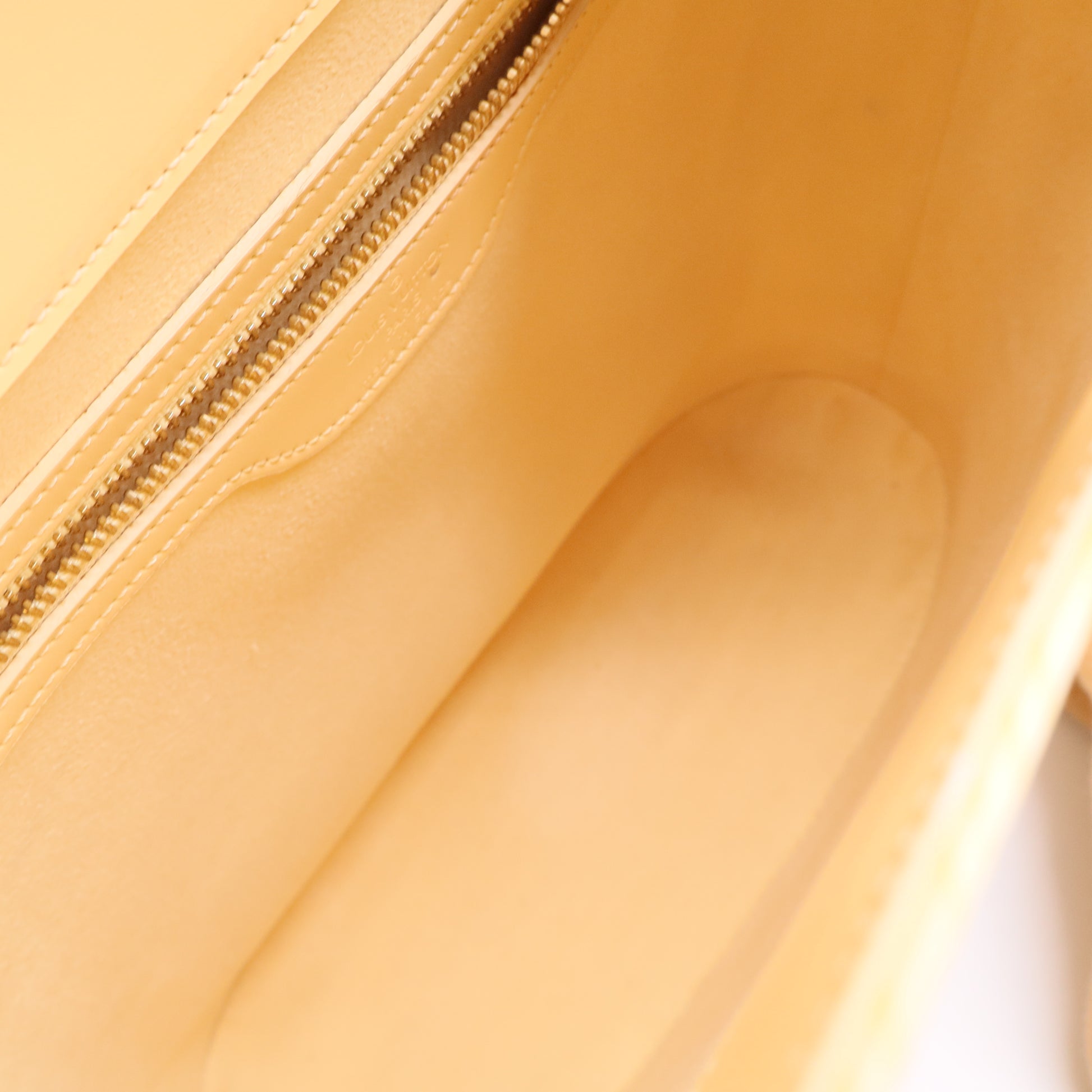 Louis Vuitton Epi Sac Verseau Shoulder Bag  B12408