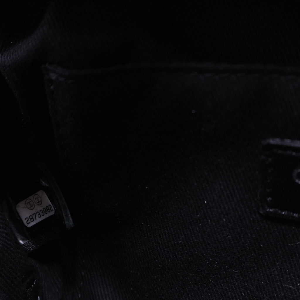 Grained Calfskin Quilted Waist Belt Bag Black B20962