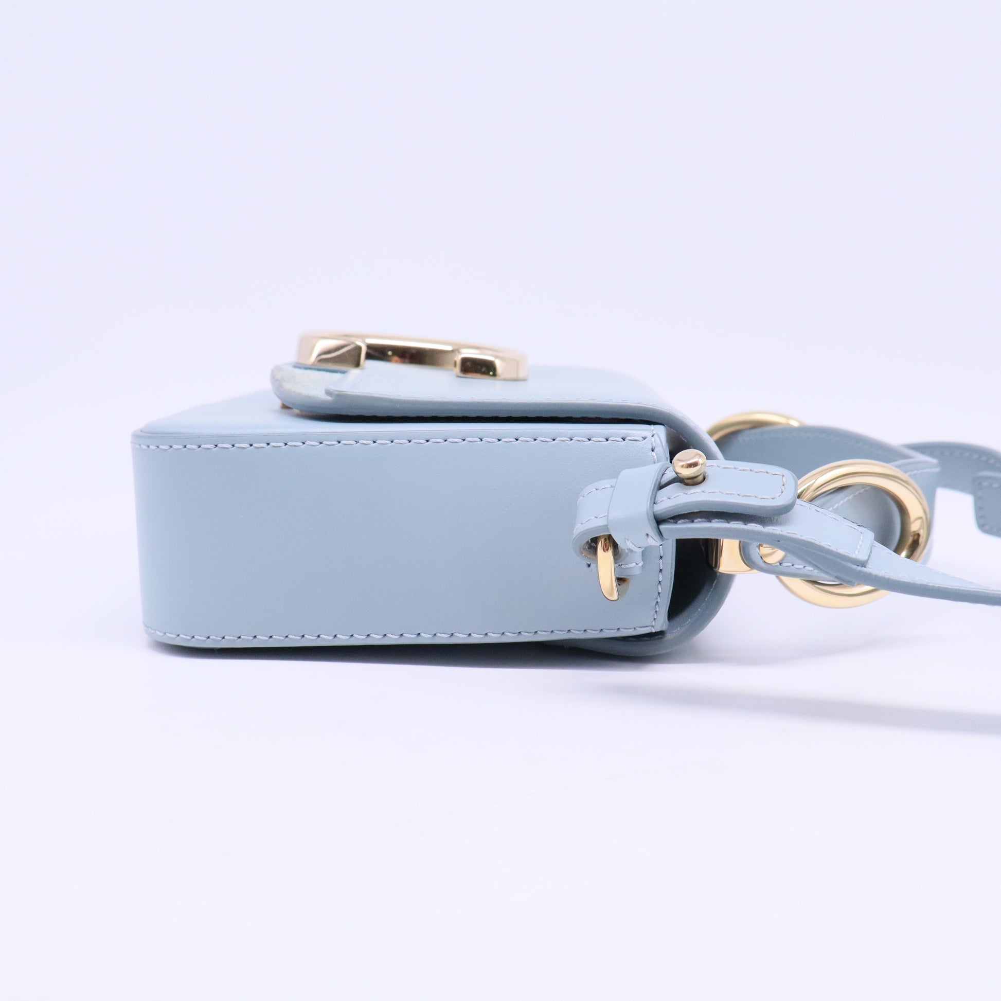 C leather crossbody bag B20821