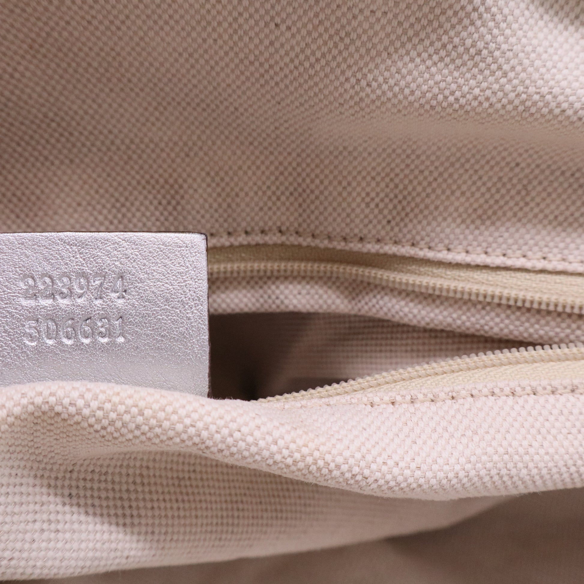 Gucci Silver Gray Metallic Guccisima Leather Convertible Sukey Bowler Bag