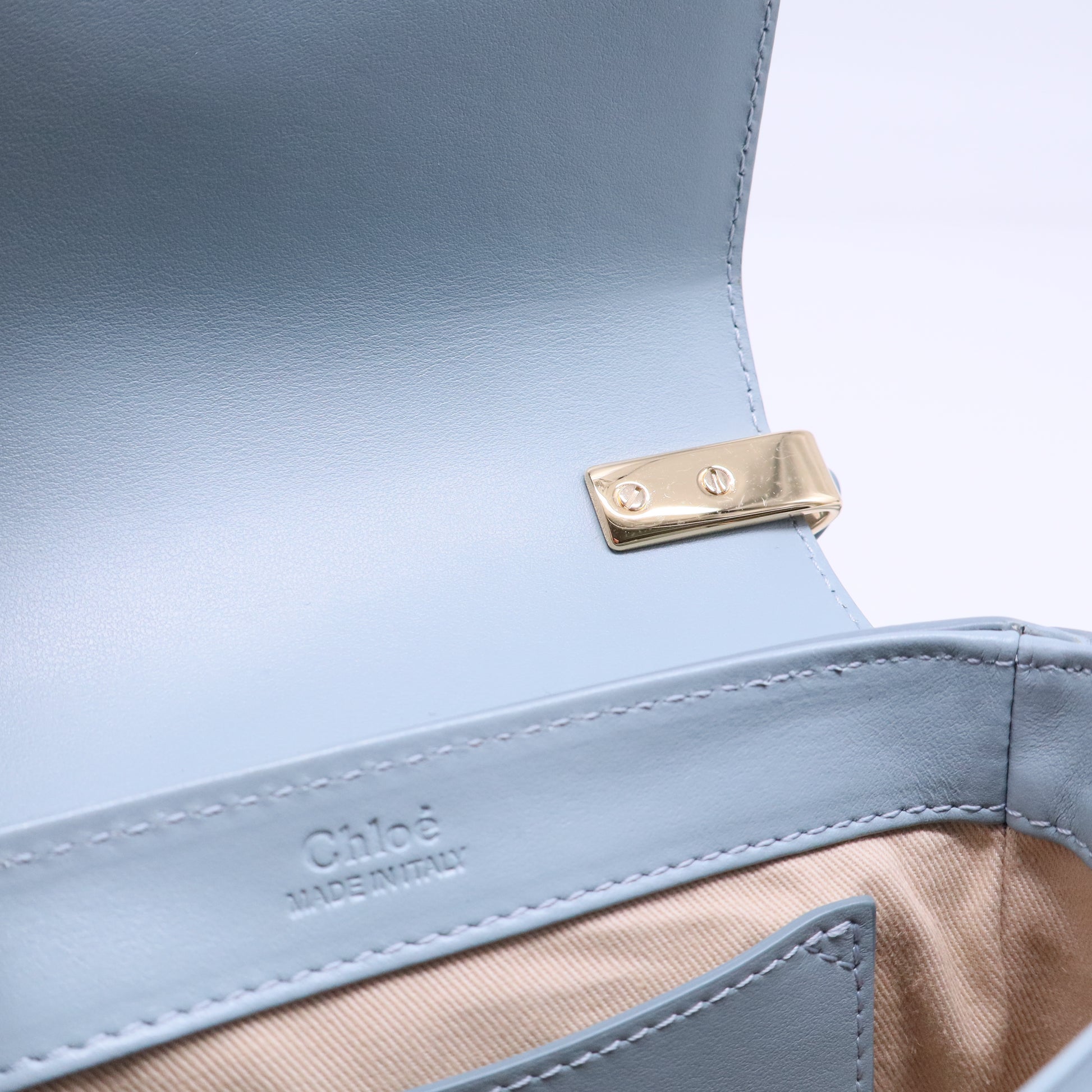 C leather crossbody bag B20821
