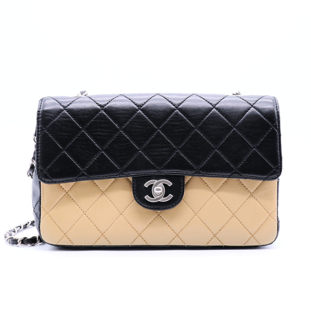 Classic single flap shoulder bag