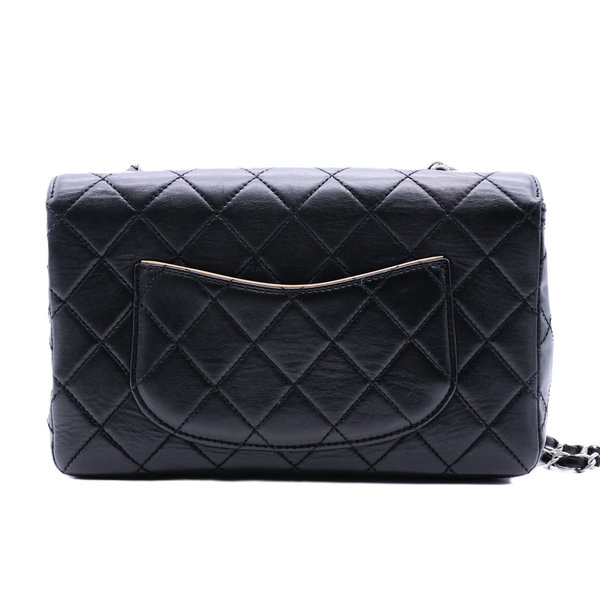 Classic single flap shoulder bag