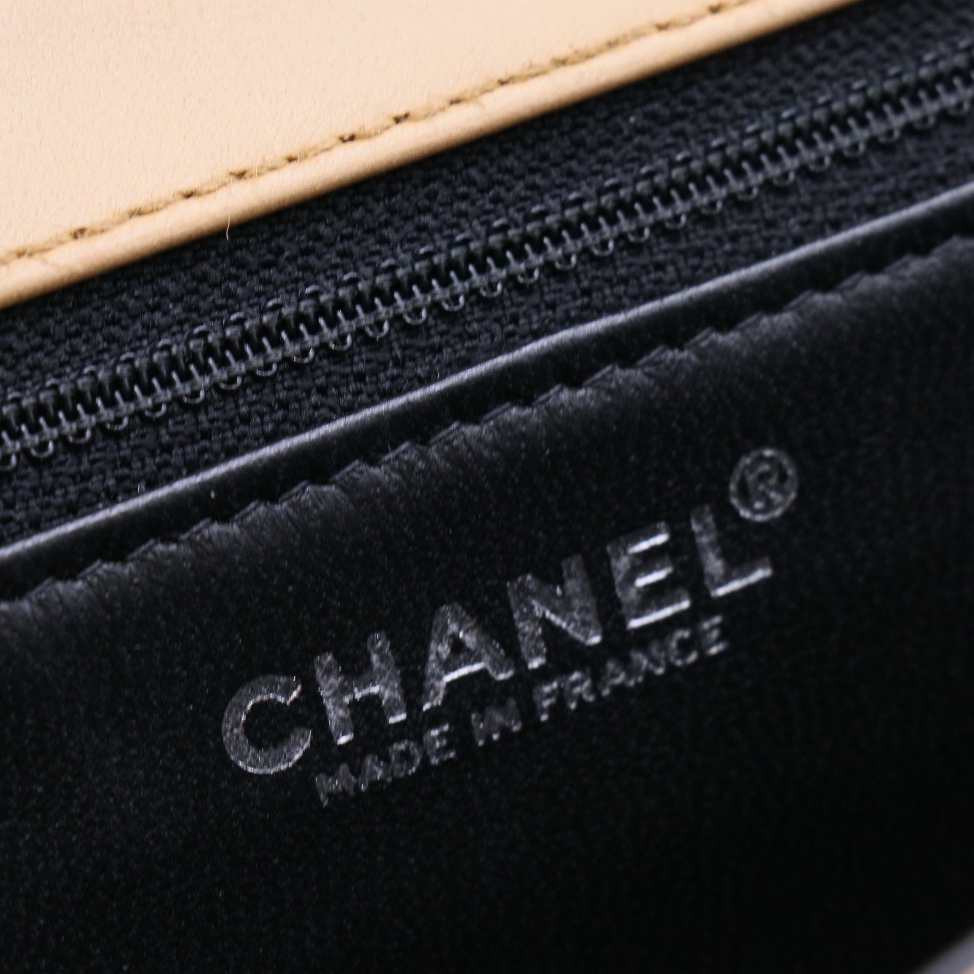 Classic single flap shoulder bag