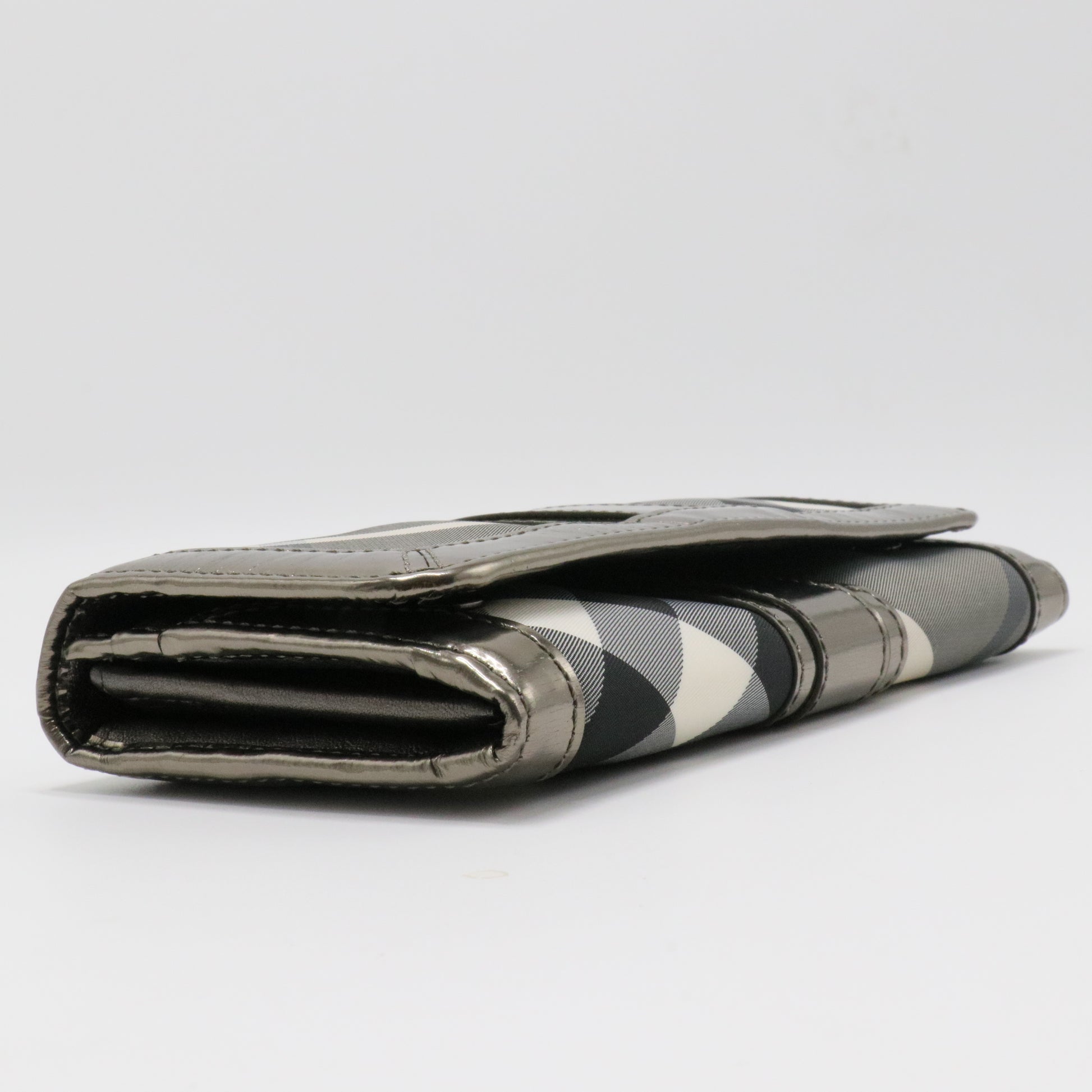 Nova Check Pattern Nylon Continental Wallet