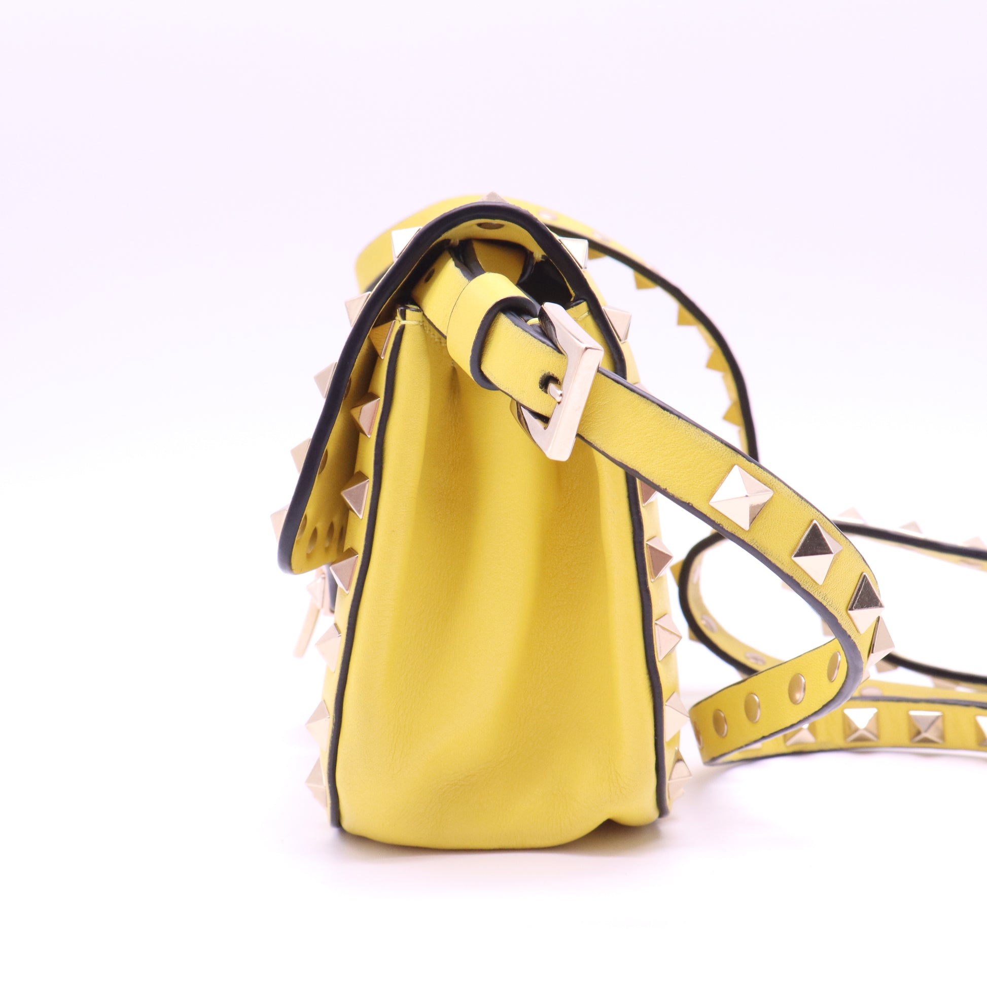 Valentino Garavani Rockstud Flip Lock Crossbody Bag B21858