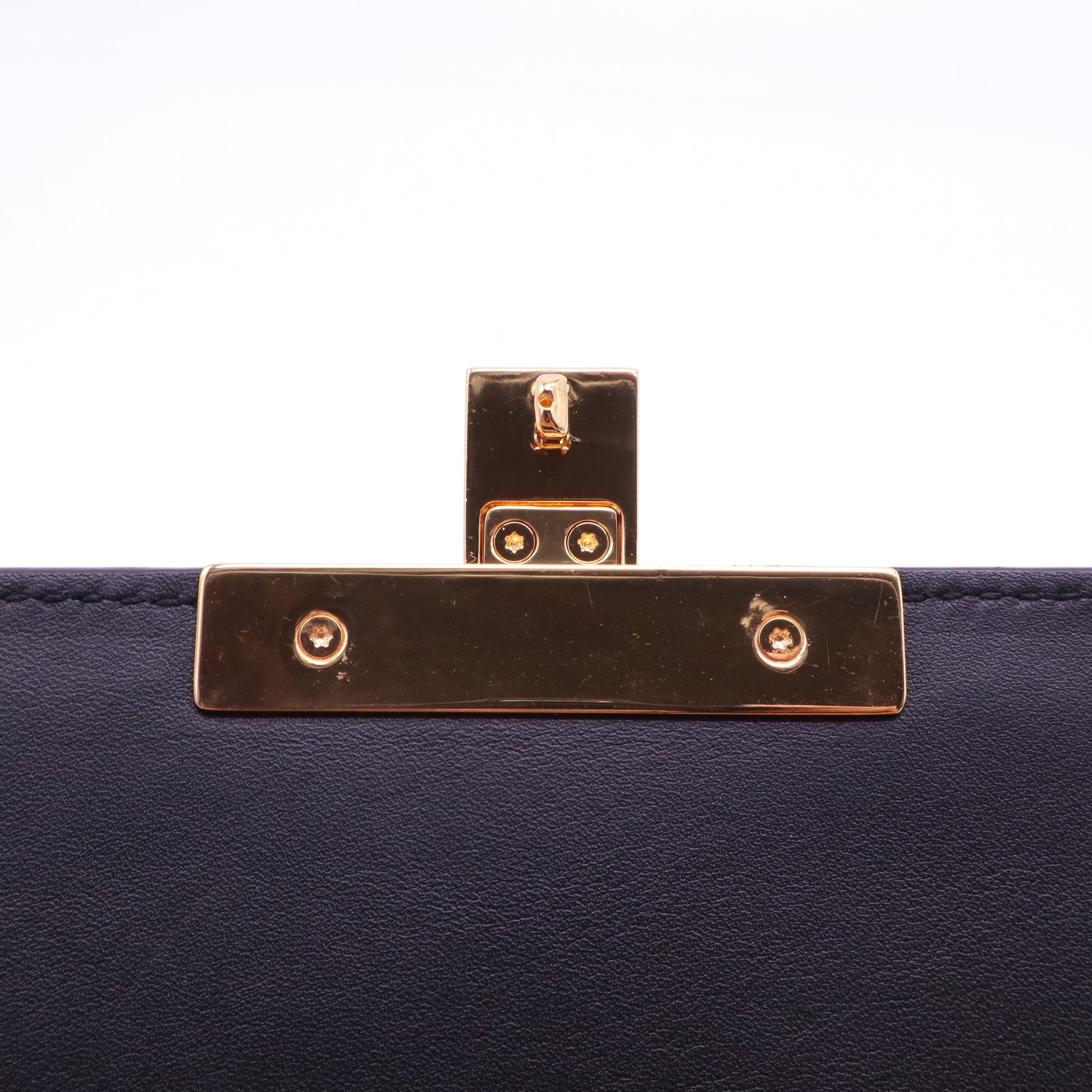 Gucci Padlock GG Supreme Shoulder Bag B21595