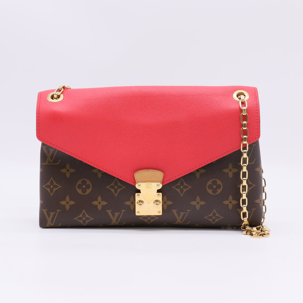 Louis Vuitton Monogram Pallas Chain Bag B23084