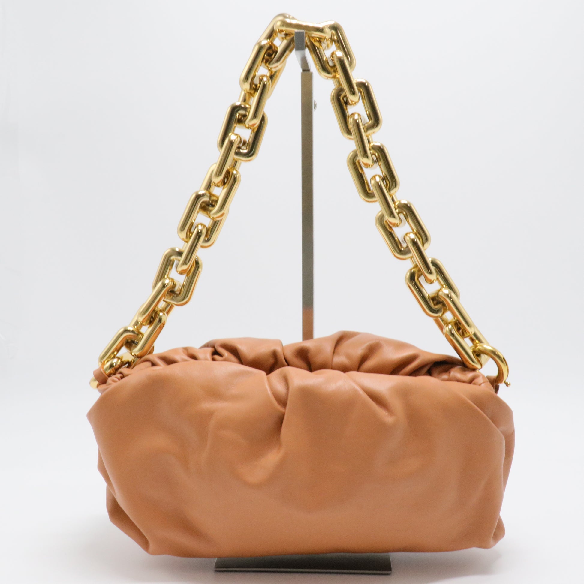 The Chain Pouch