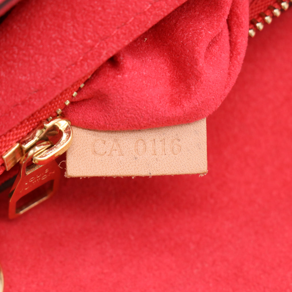 Louis Vuitton Monogram Pallas Chain Bag B23084