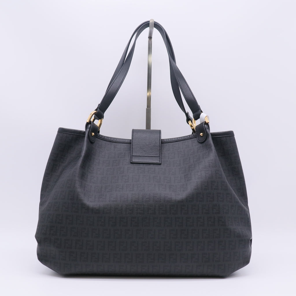 Fendi Black Zucchino Coated Canvas and Leather Chiusura Tote B23726