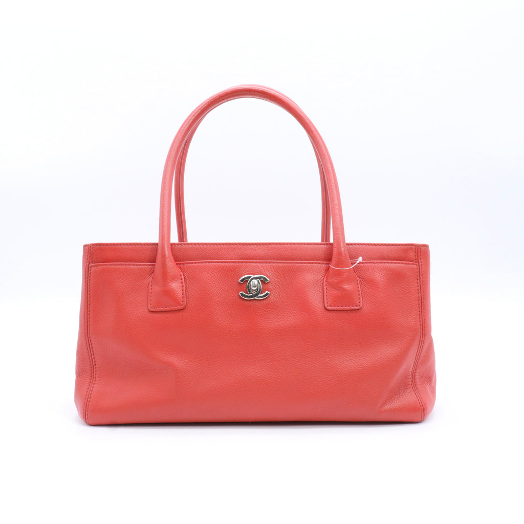 Calfskin Small Cerf Executive Shopper Tote Red twins