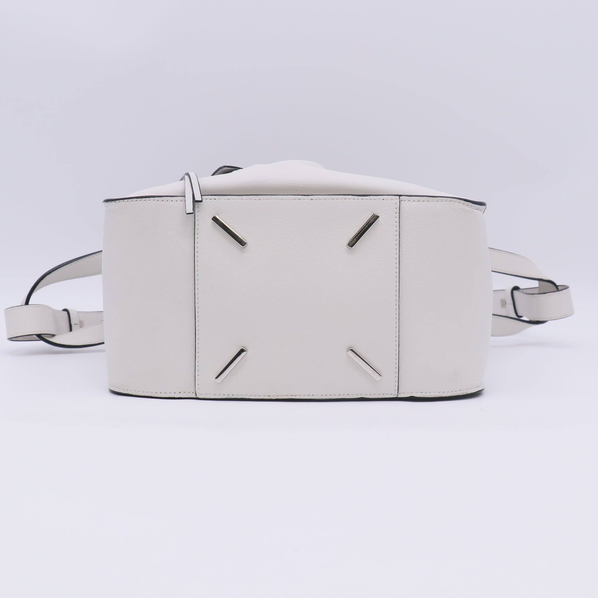 Loewe Small Hammock Leather Shoulder Bag B23393