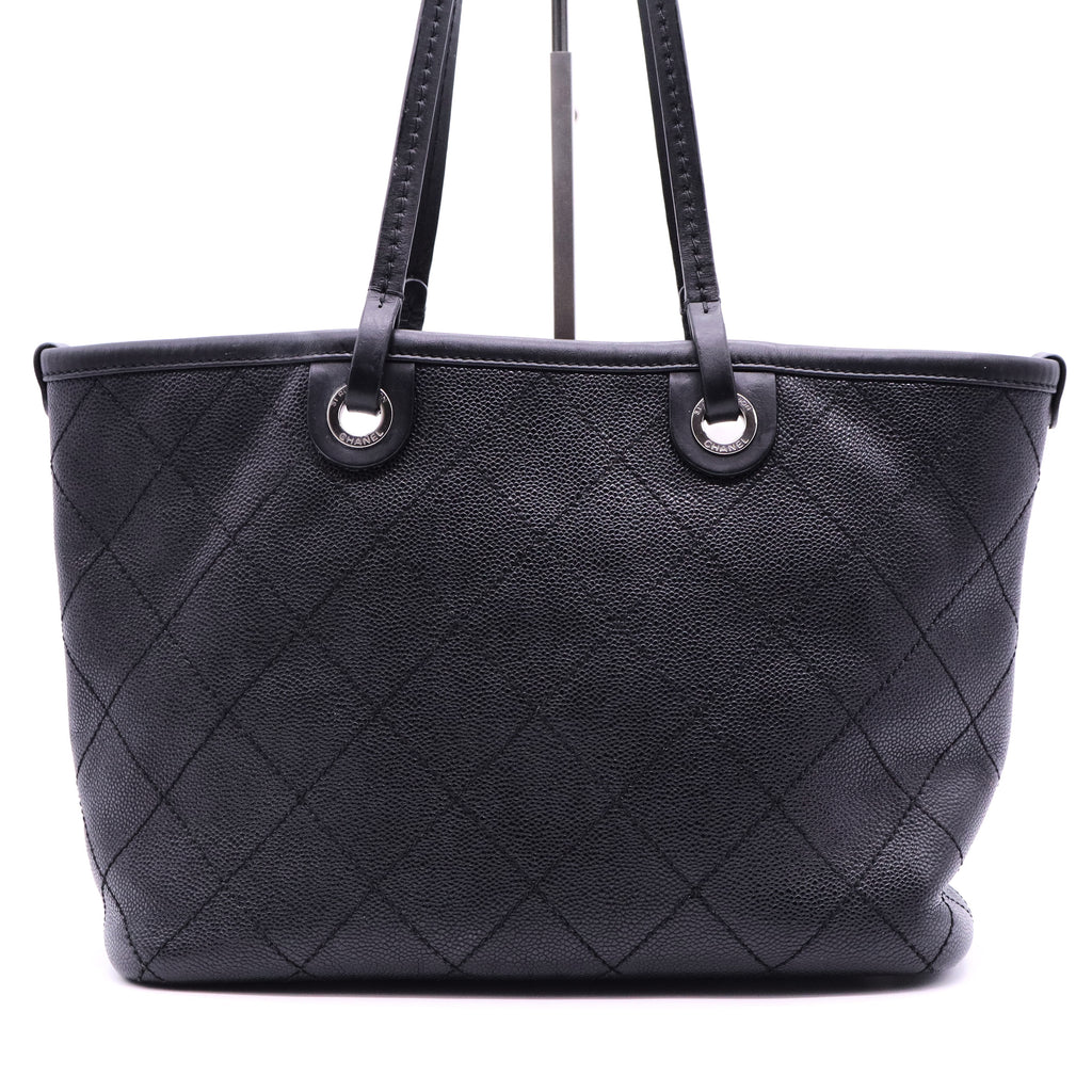 Fever Tote Quilted Caviar Medium