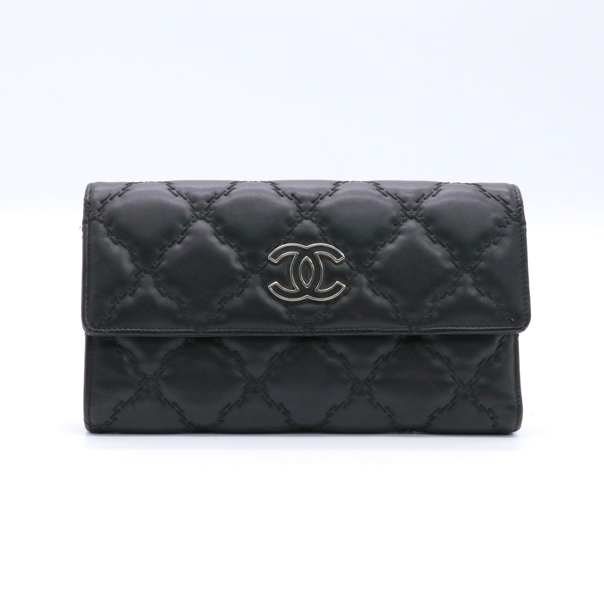 Calfskin Double Stitch Hamptons Wallet Black twins