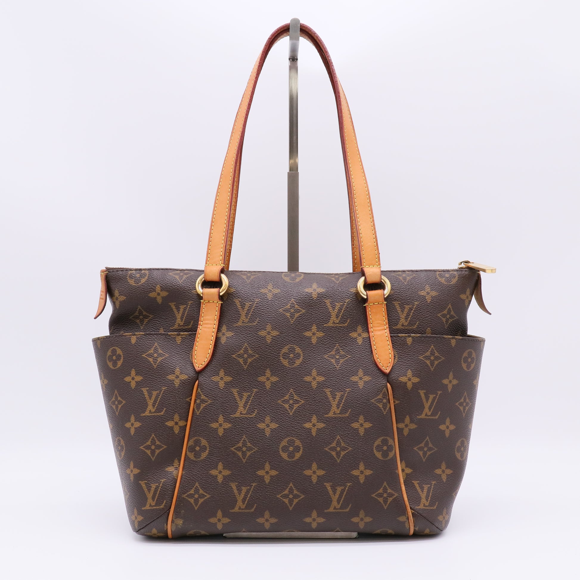 Louis Vuitton Totally PM Bag in Monogram Canvas B22826