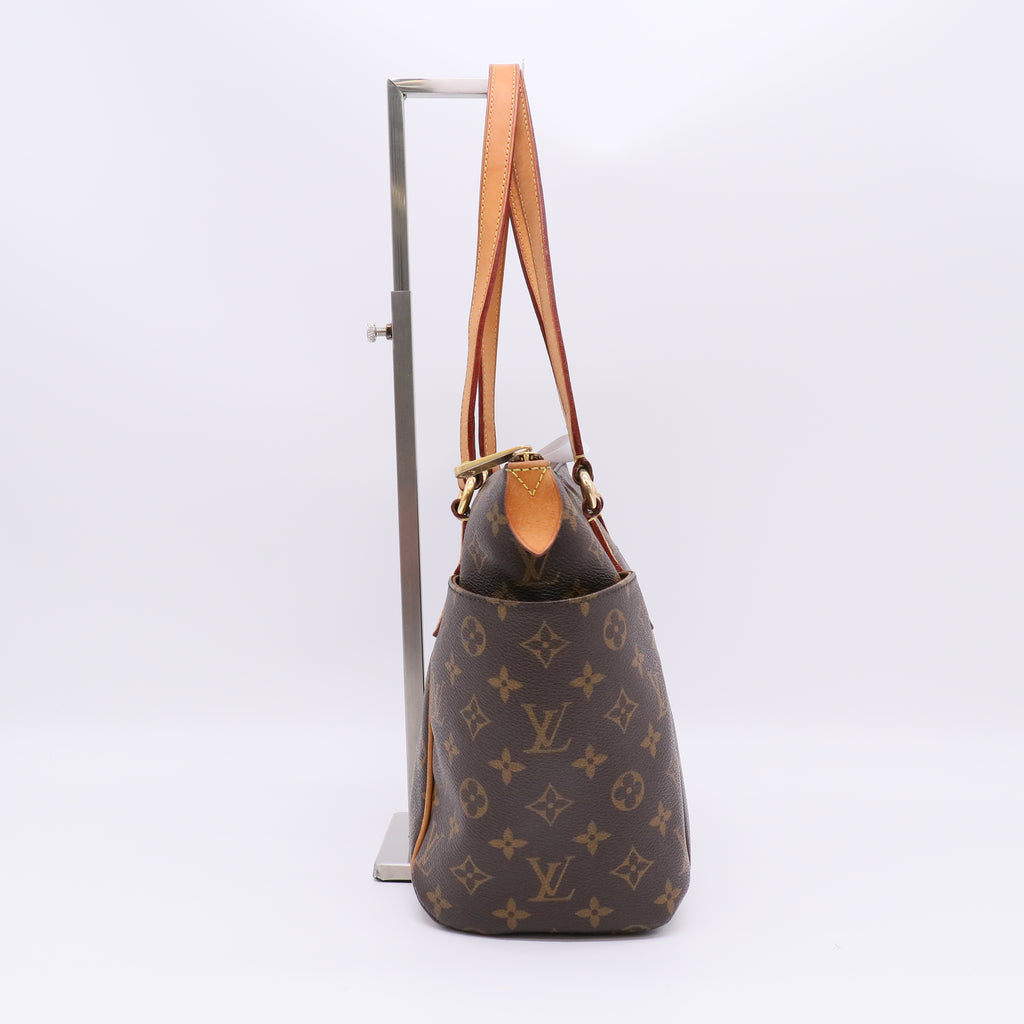 Louis Vuitton Totally PM Bag in Monogram Canvas B22826