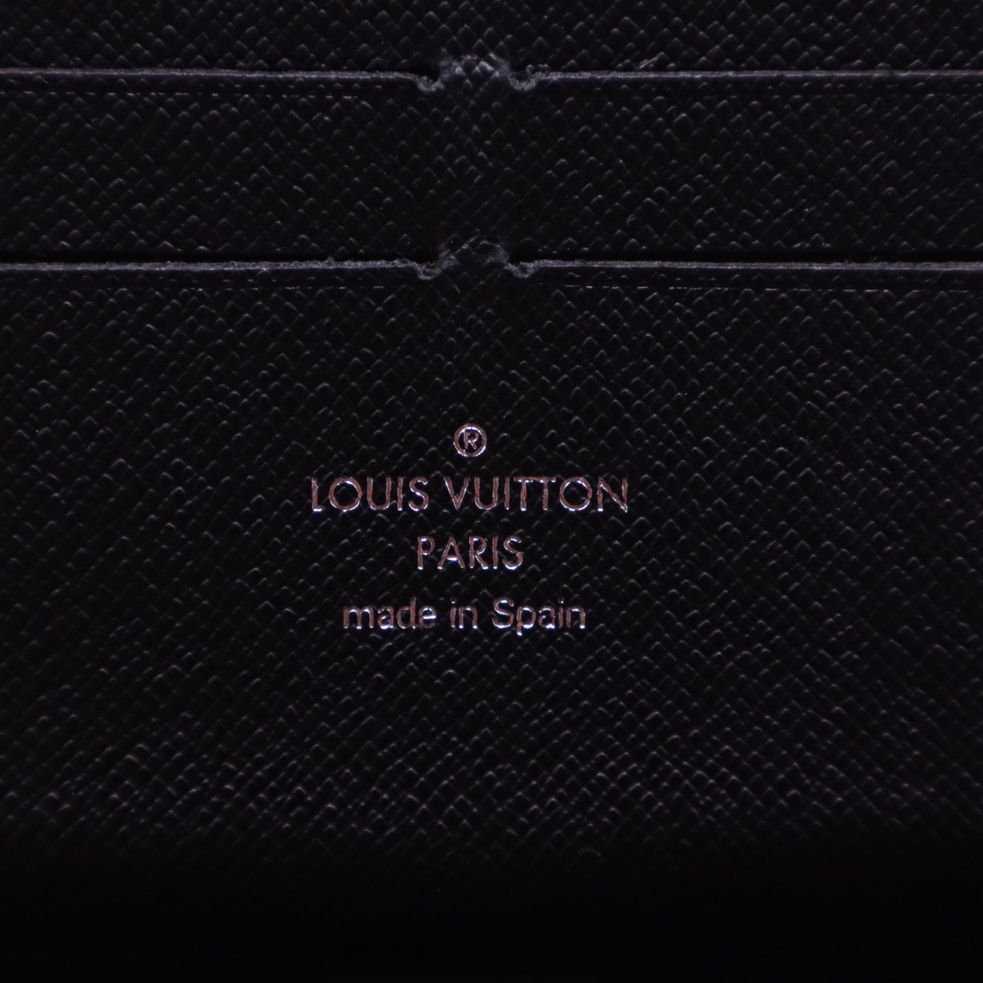 Louis Vuitton Damier Graphite Zippy Wallet W21261
