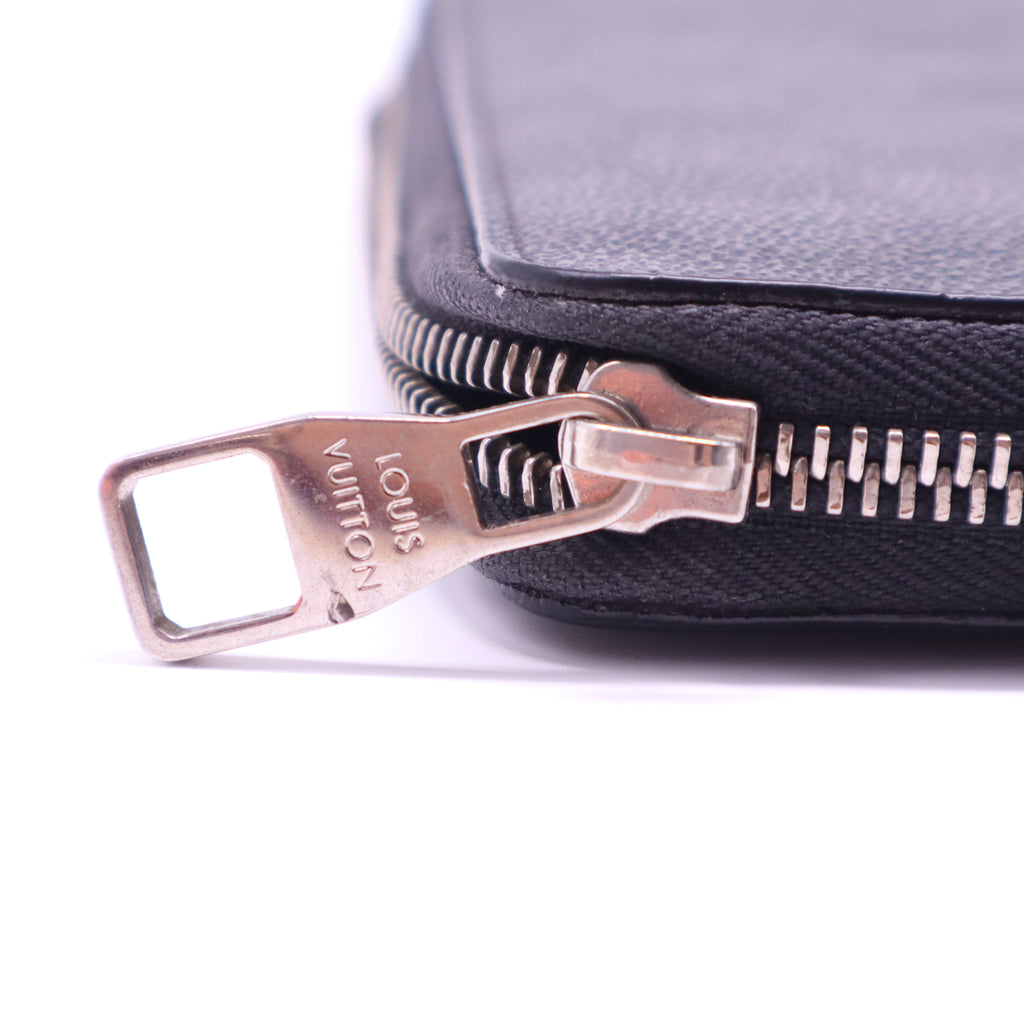 Louis Vuitton Damier Graphite Zippy Wallet W21261