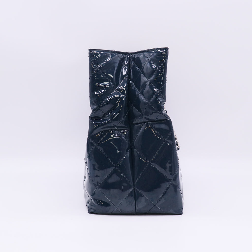 Chanel Tote Bag Vinyl Dark Navy B23671