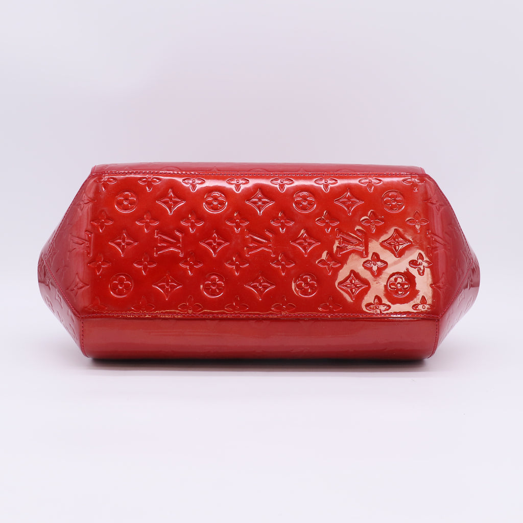 Louis Vuitton Pomme D'Amour Monogram Vernis Sherwood PM Bag B23431