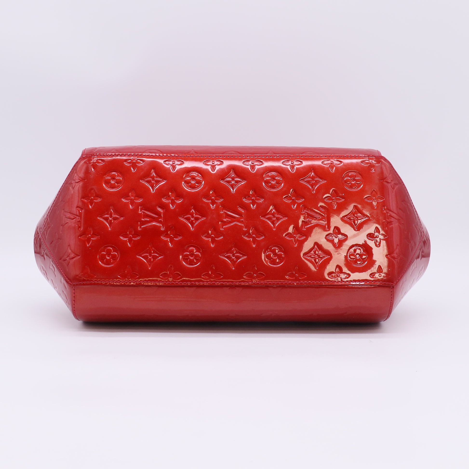 Louis Vuitton Pomme D'Amour Monogram Vernis Sherwood PM Bag B23431