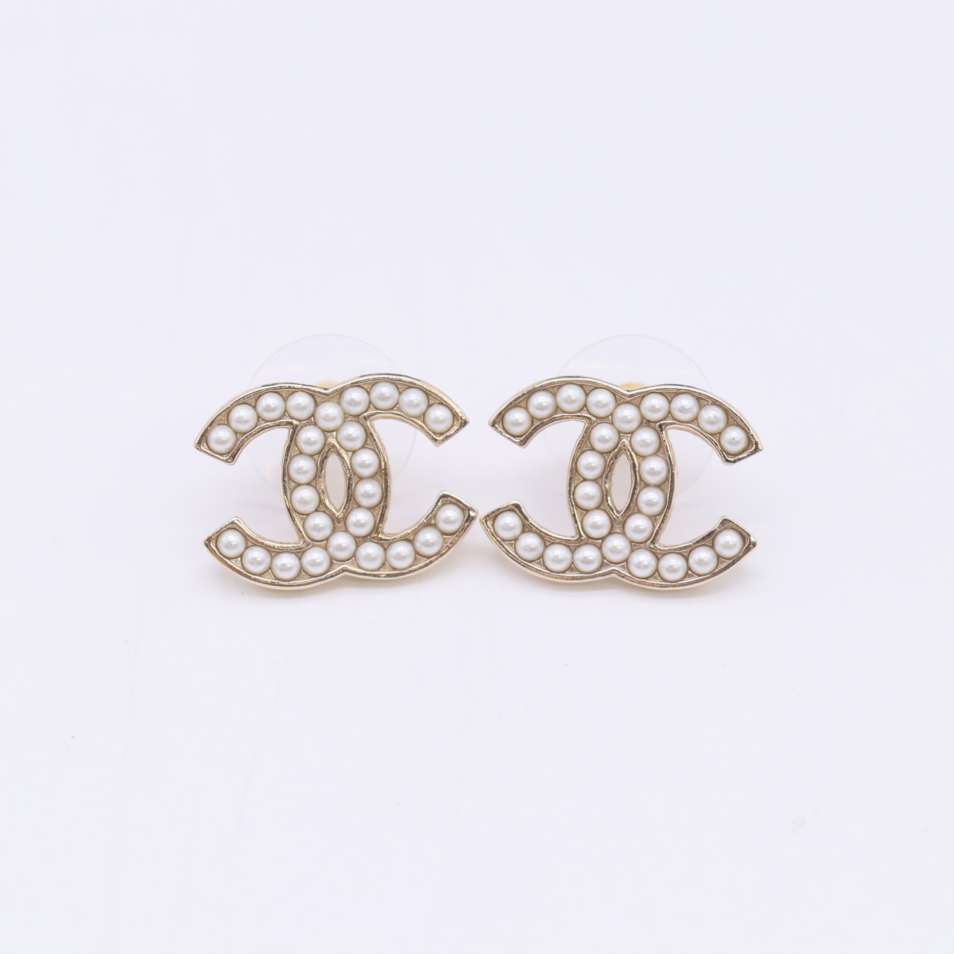 Chanel Faux Pearl Gold Tone Stud CC Earrings W22972