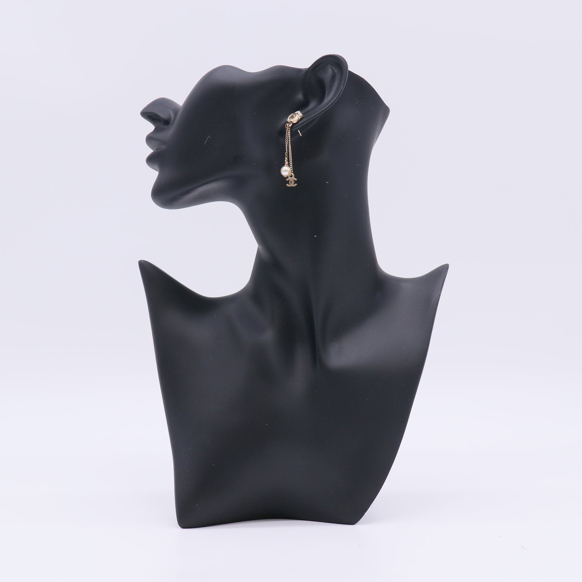 Chanel Chain CC Dangle Earrings W22975
