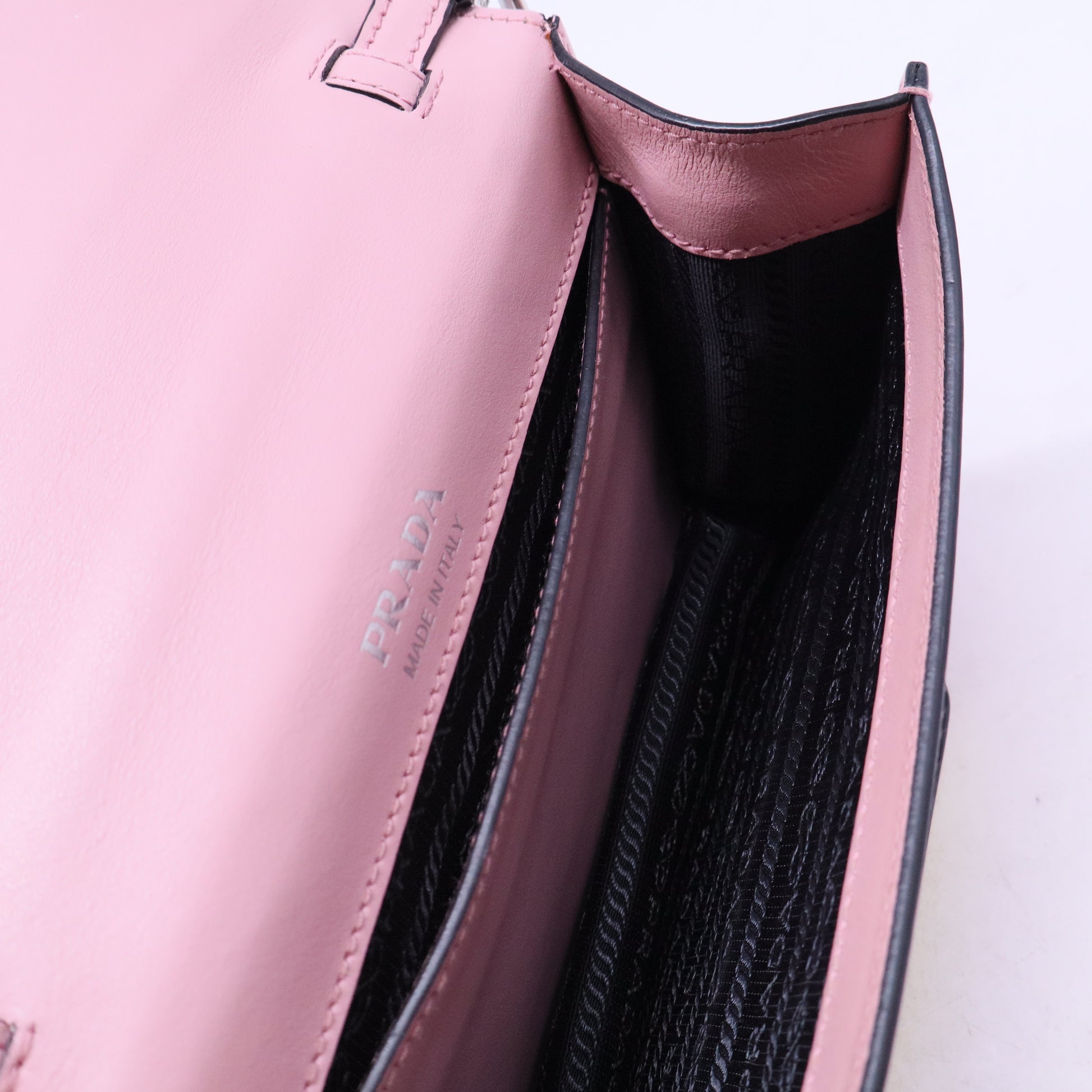 Plex Ribbon Shoulder Bag City Calfskin Small B20931