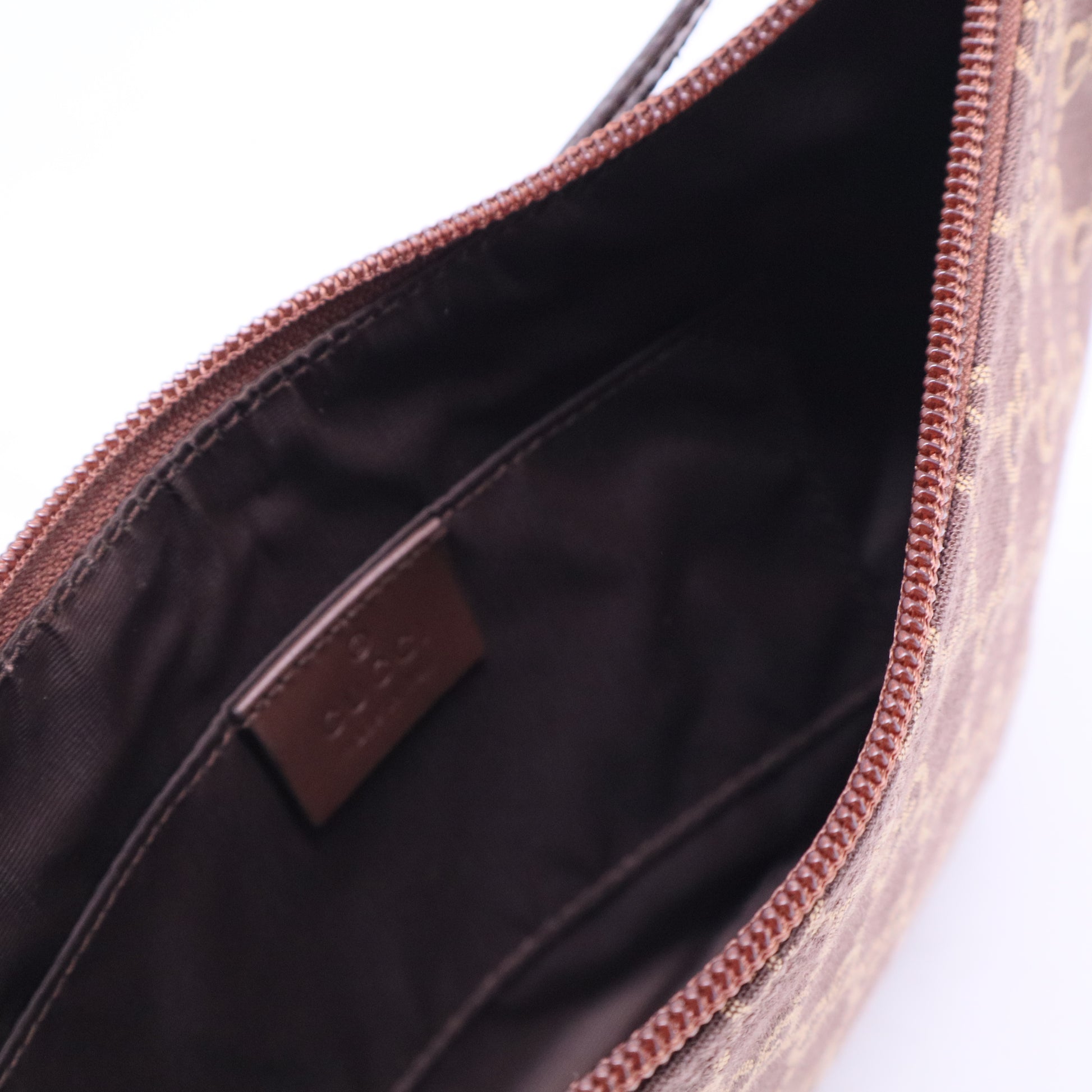 GG Canvas Slim Pochette