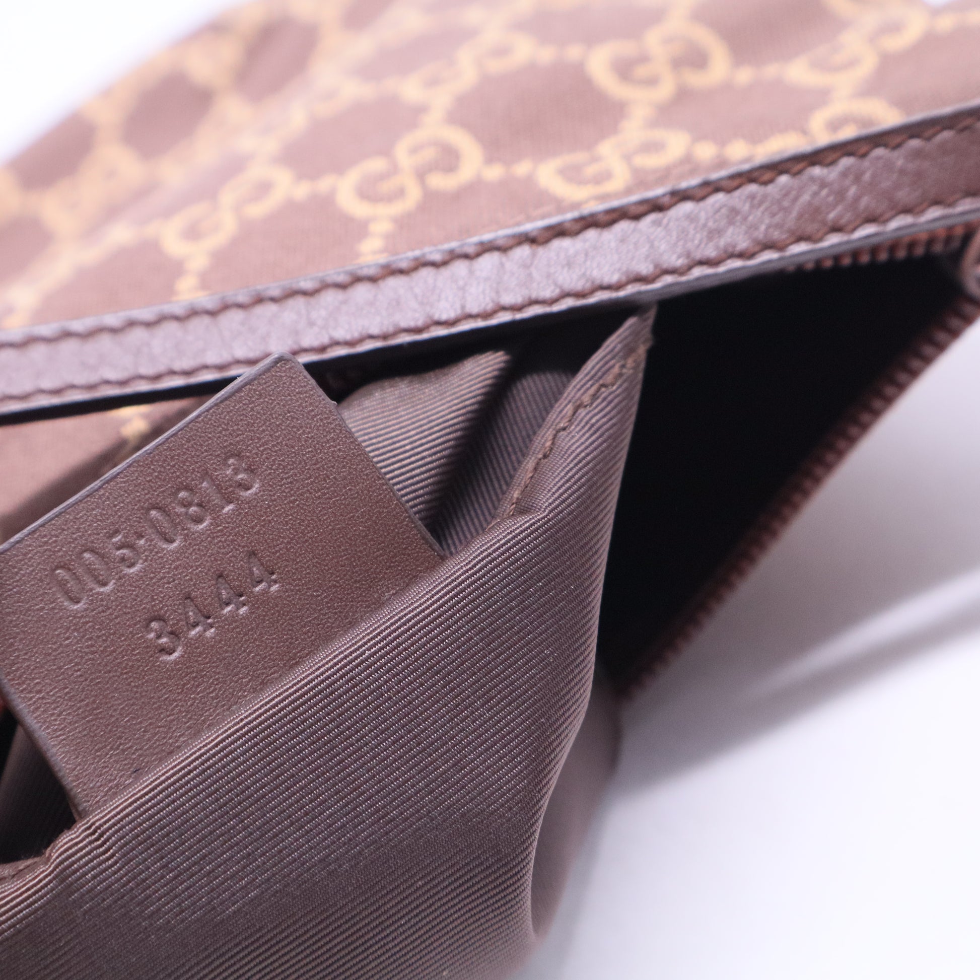 GG Canvas Slim Pochette