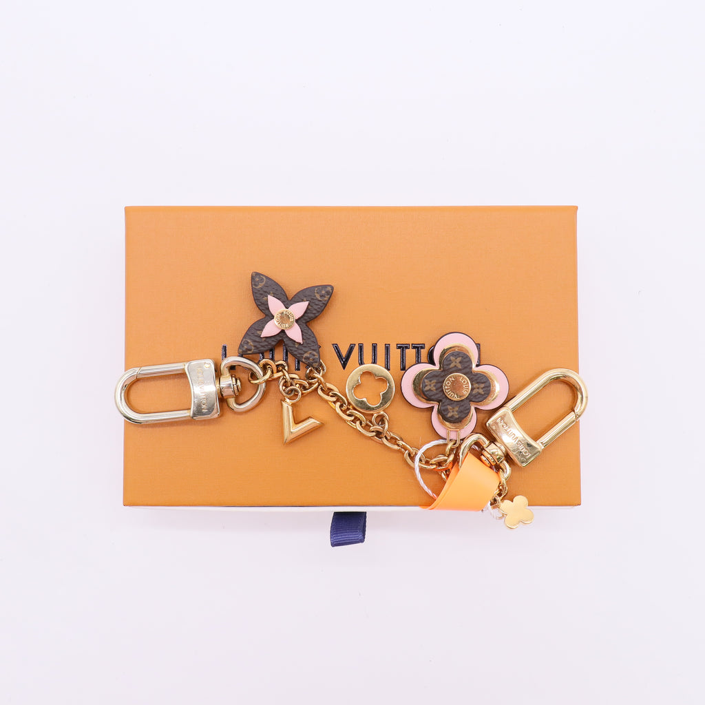 Louis Vuitton Pink Leather Blooming Flowers Charm Twins LDZ256